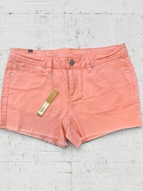 Lauren Conrad’s 5 Pocket Shorts NWT, peachy/coral color, Sz 6    NWT